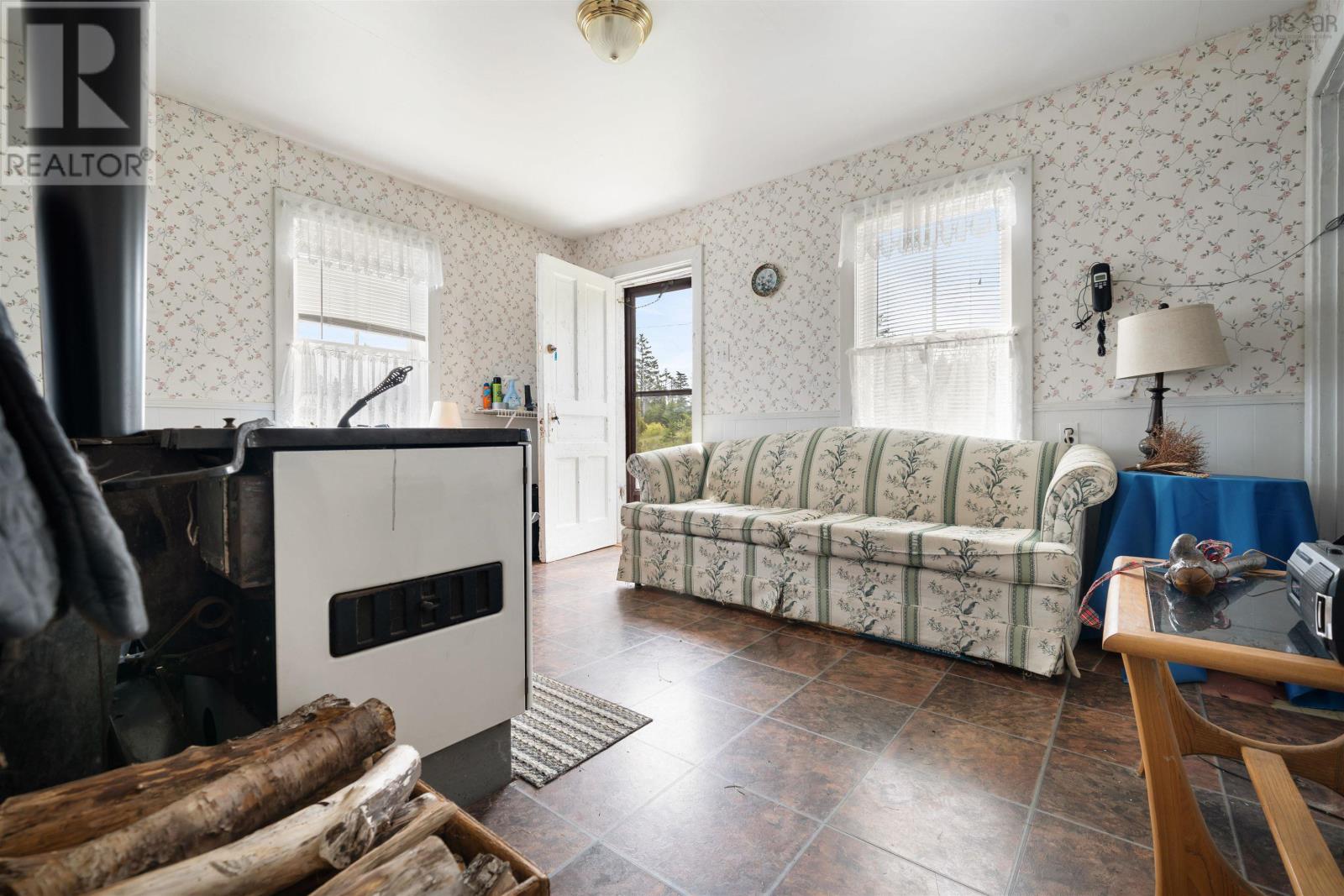 447 & 453 Fishermans Harbour Road Property Photo 12