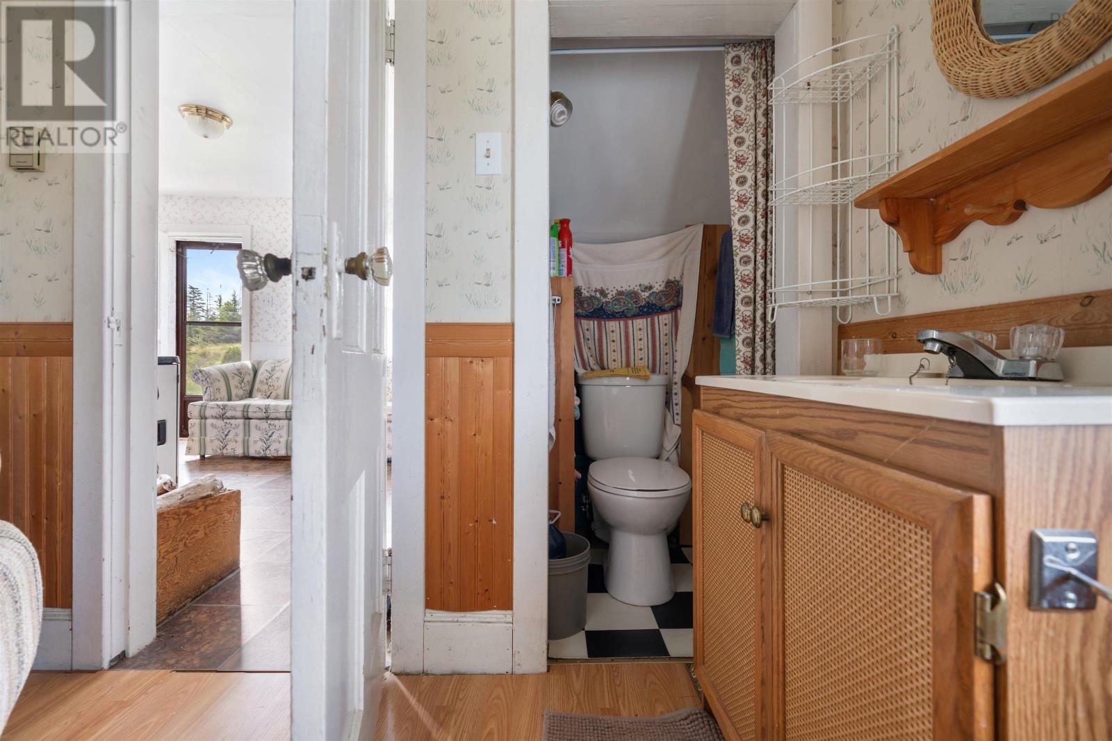 447 & 453 Fishermans Harbour Road Property Photo 17