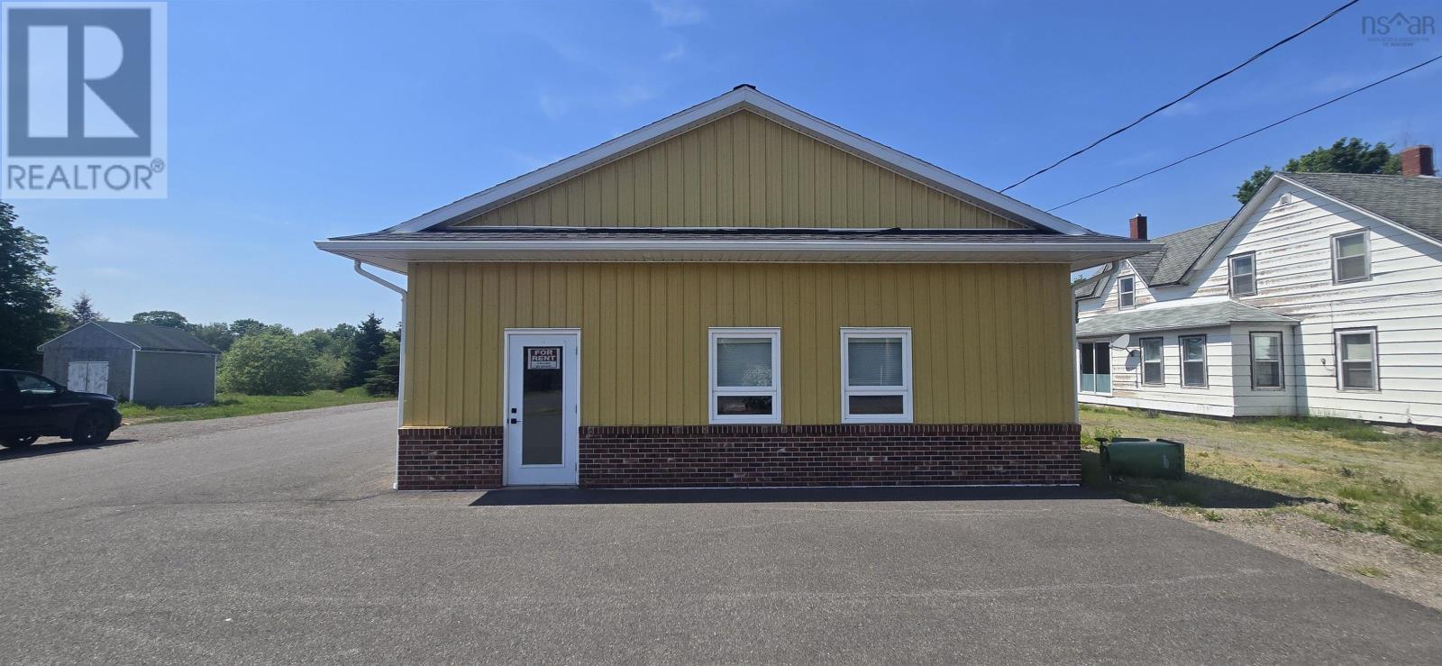 1 687 Central Avenue Property Photo 1