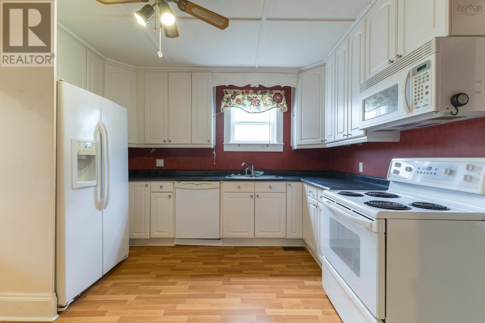 12 & 14 Pictou Road Property Photo 33