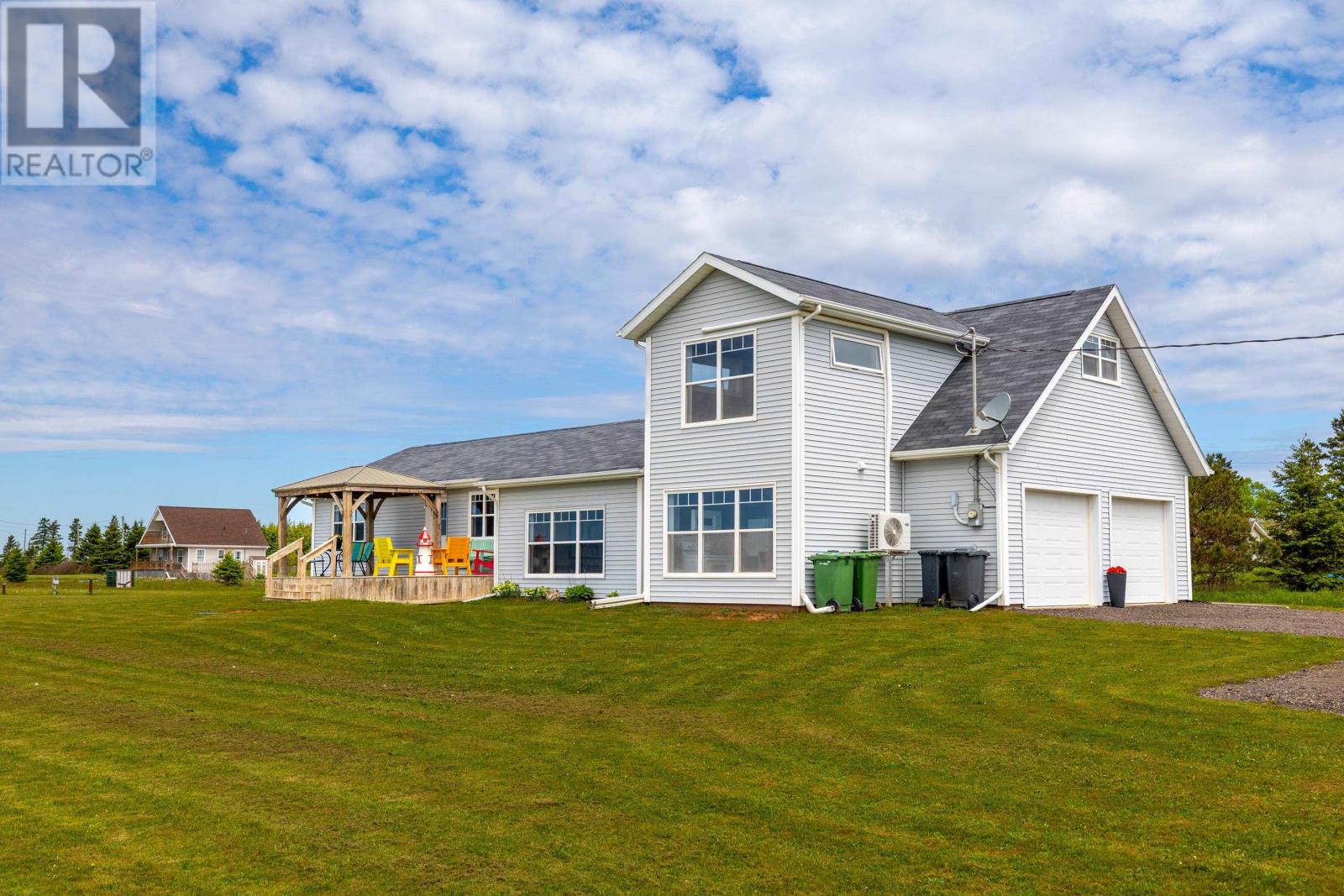 18 Shore Road Property Photo 5