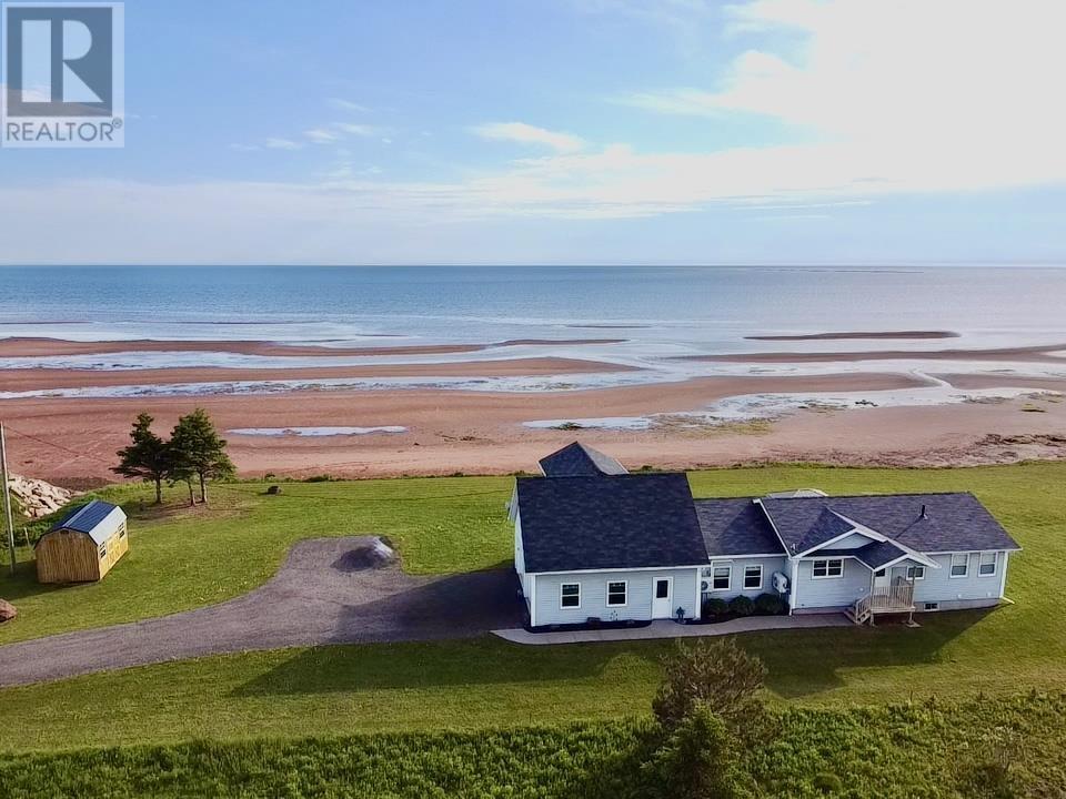 18 Shore Road Property Photo 8
