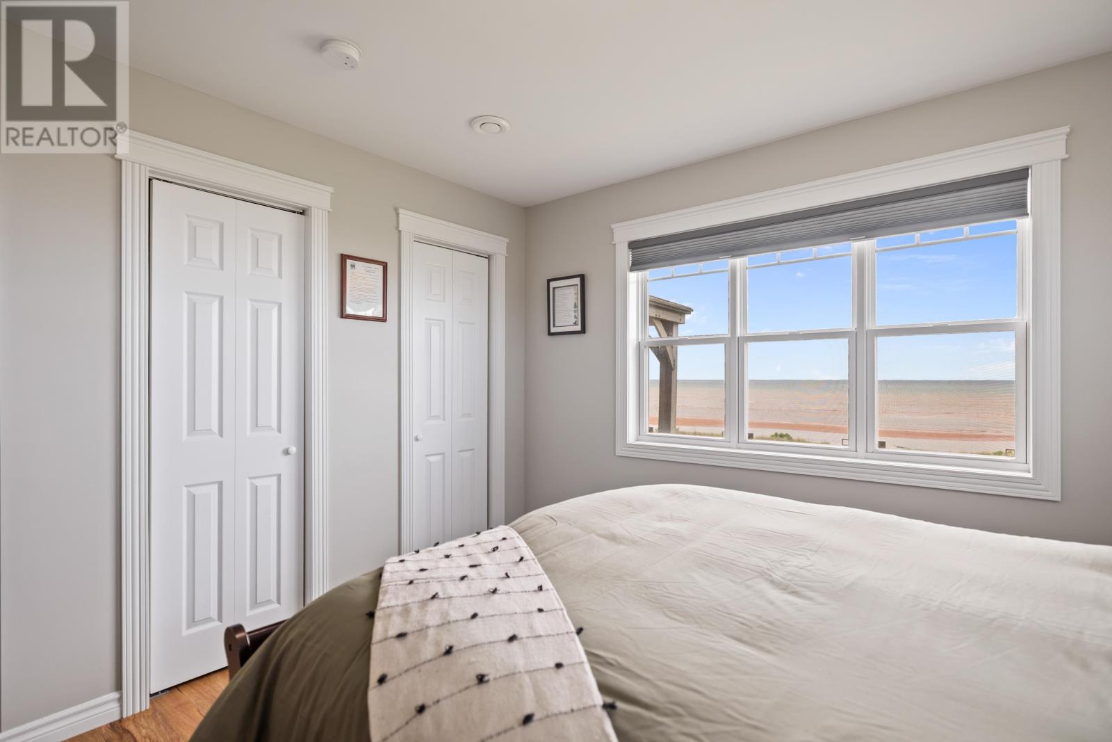 18 Shore Road Property Photo 31