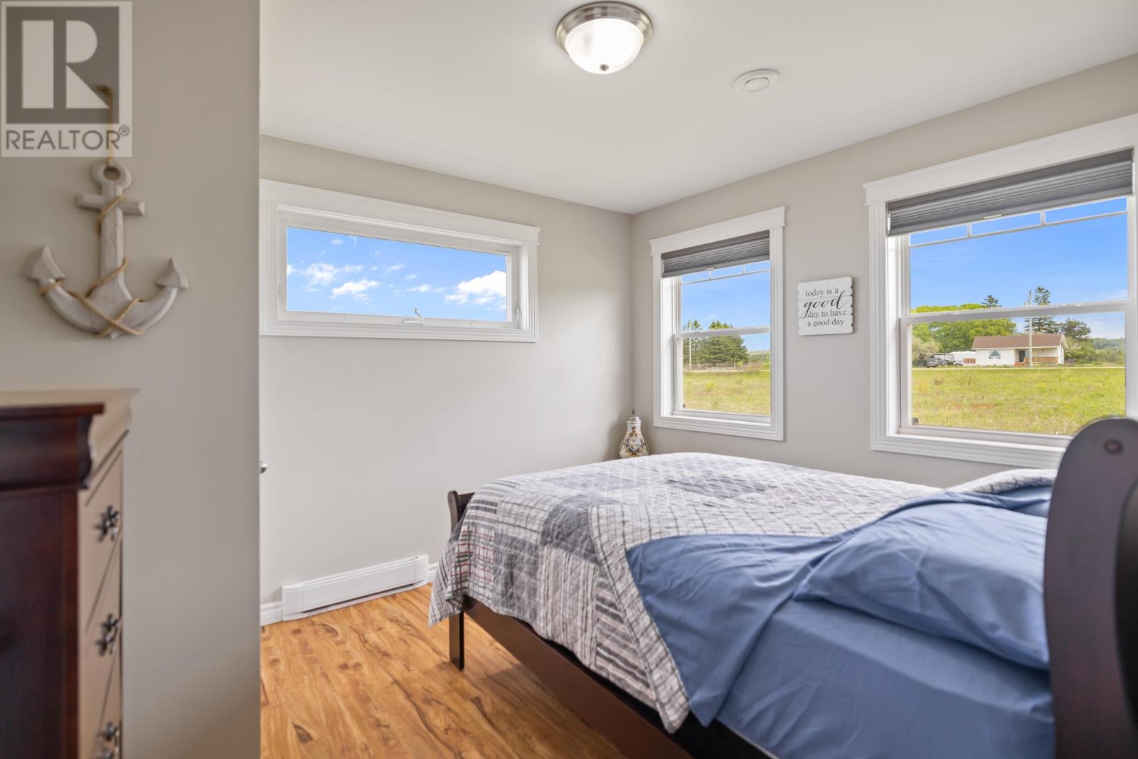 18 Shore Road Property Photo 32
