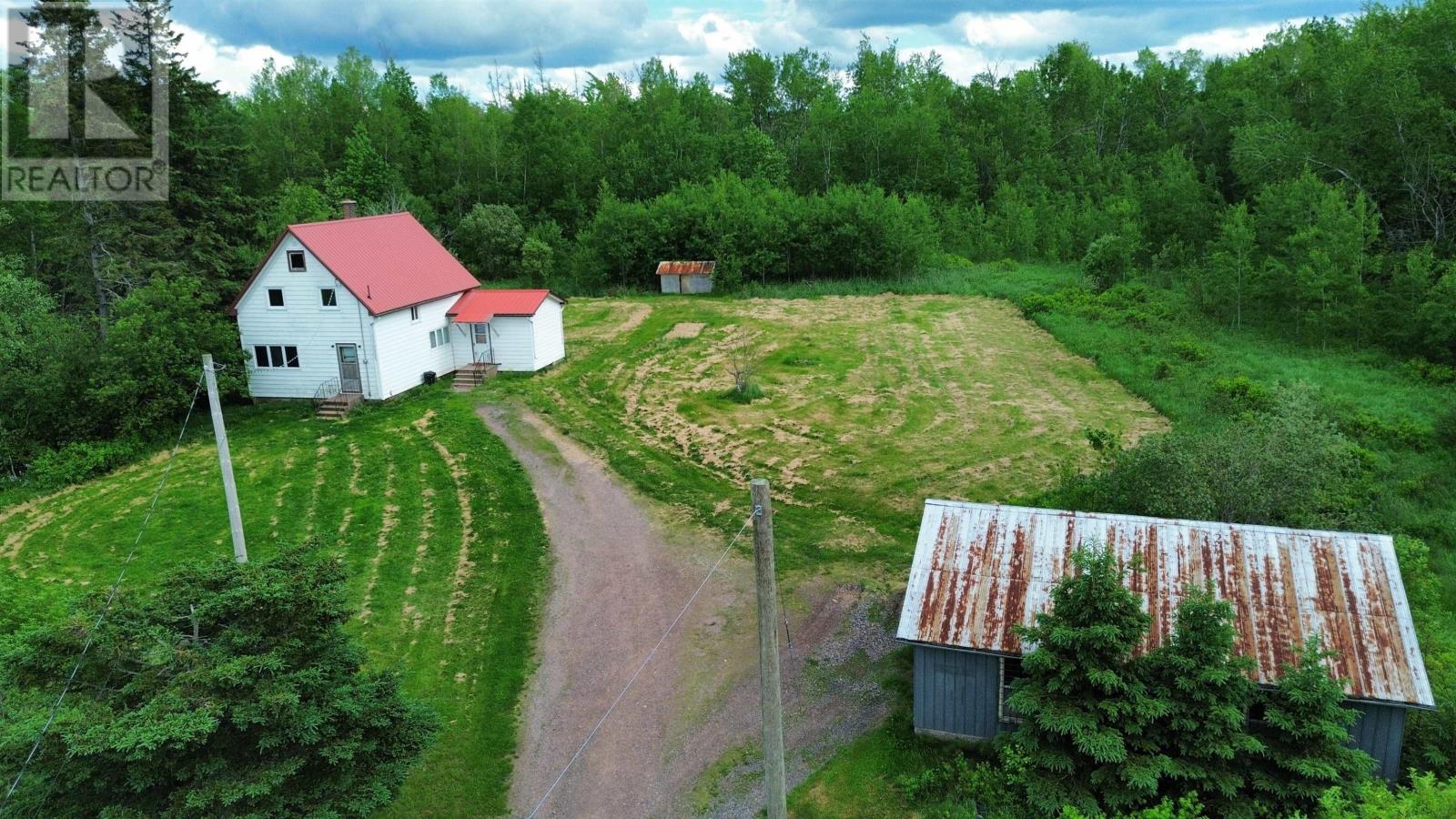 9902 204 Highway Property Photo 1