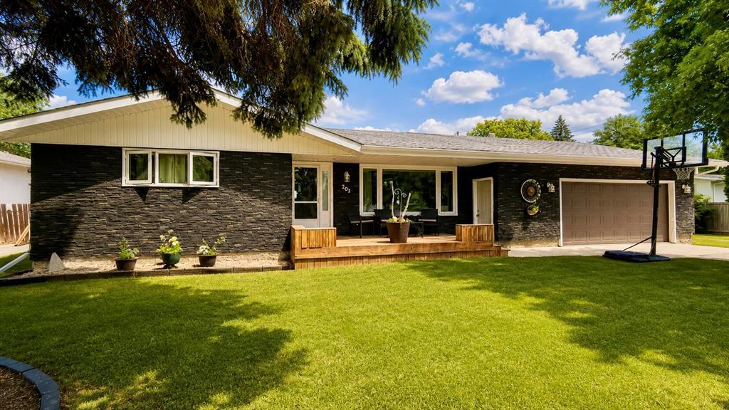 203 Grain Avenue Property Photo 1
