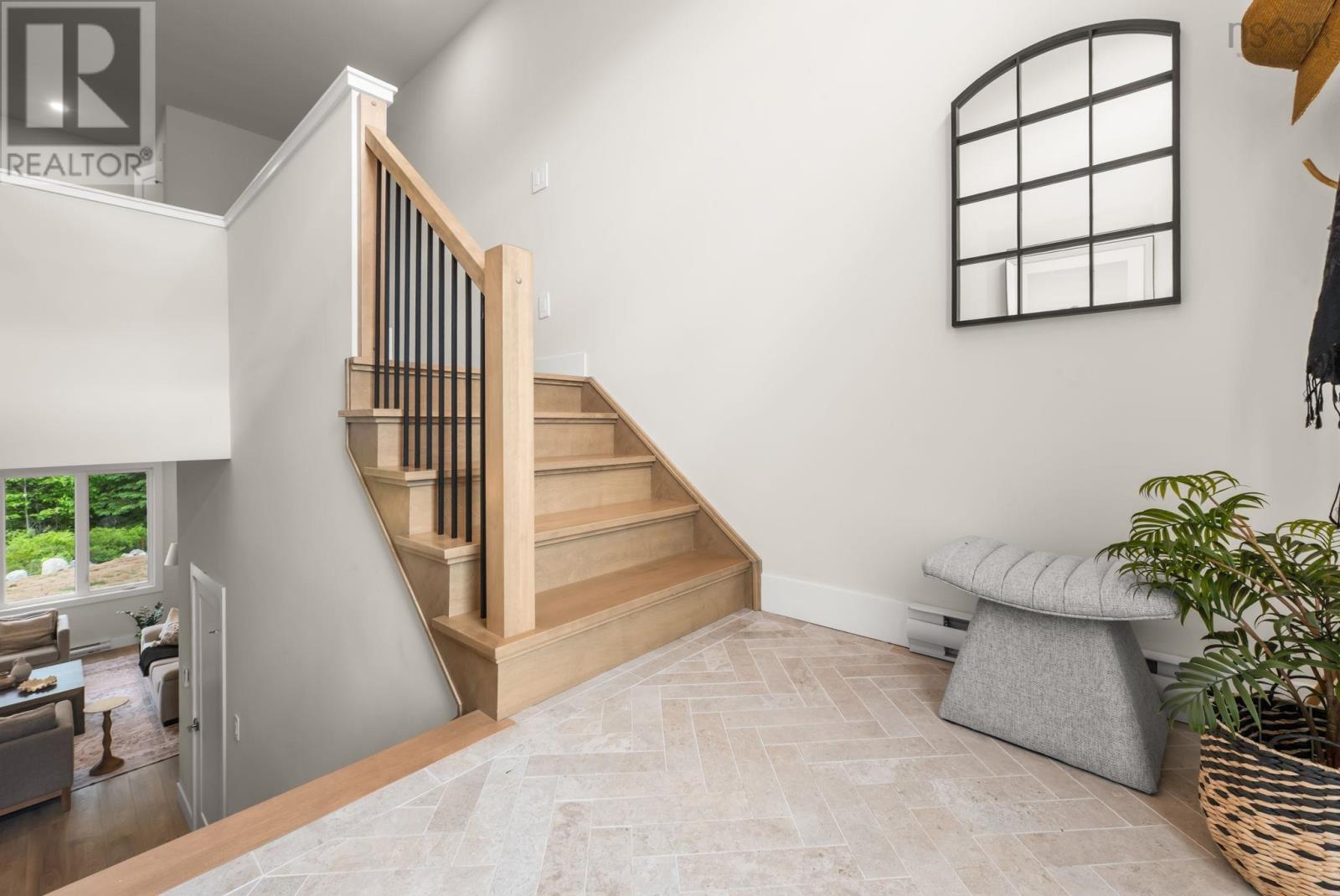 38 Swivel Court Property Photo 3