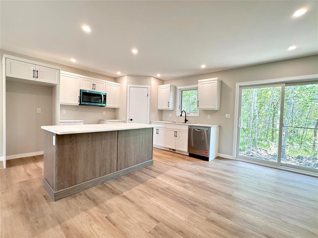 10 Tamarack Lane Property Photo 13