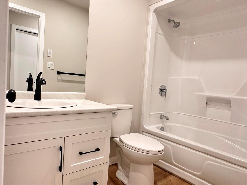10 Tamarack Lane Property Photo 16