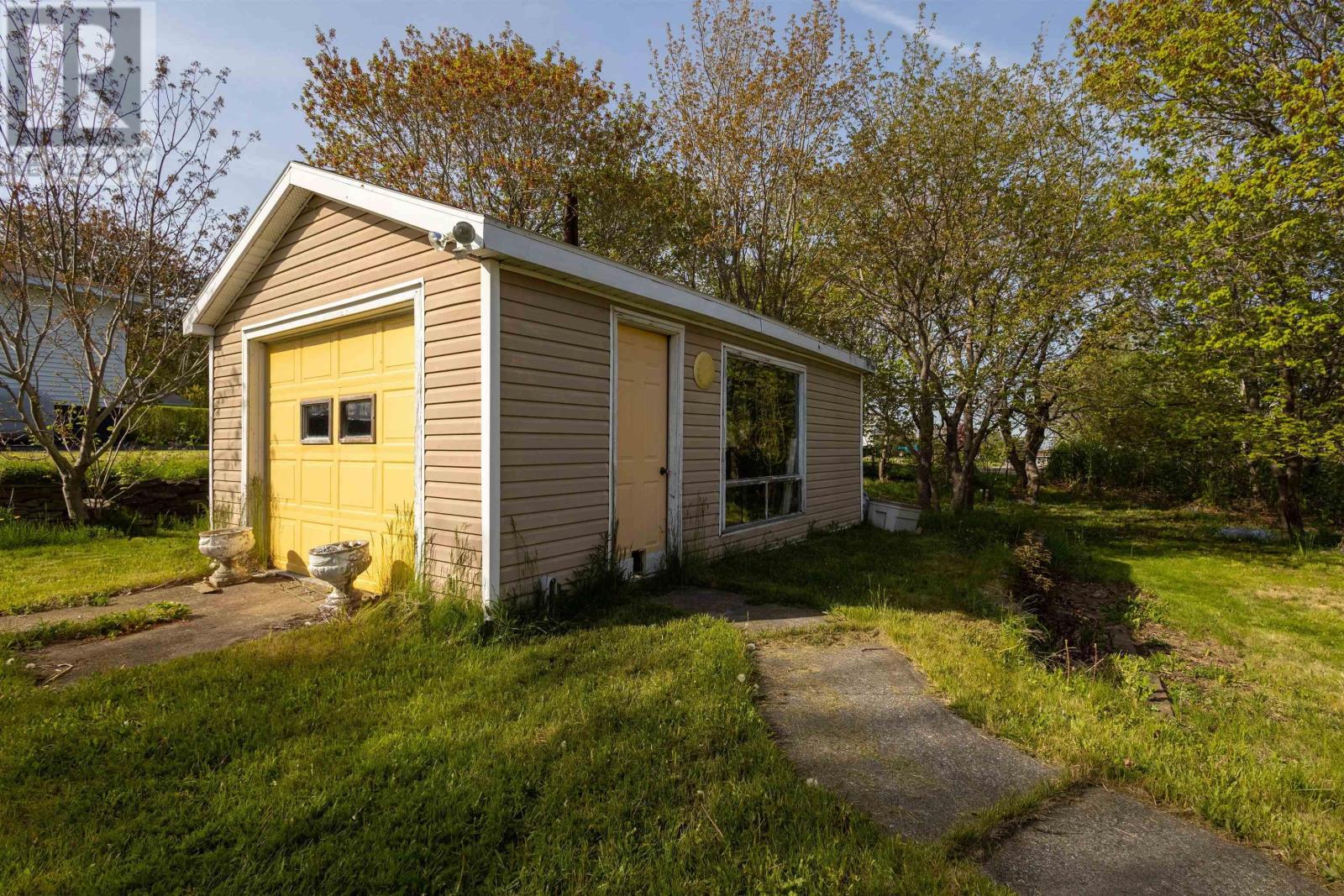6 Grove Street Property Photo 4