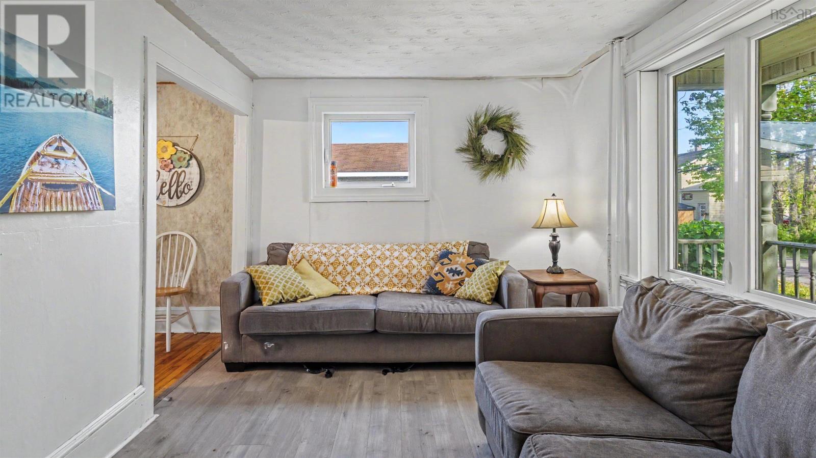 6 Grove Street Property Photo 15