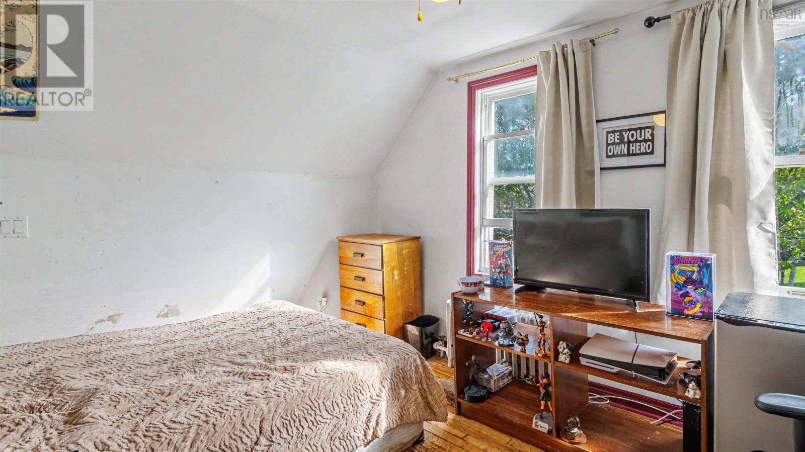 6 Grove Street Property Photo 23
