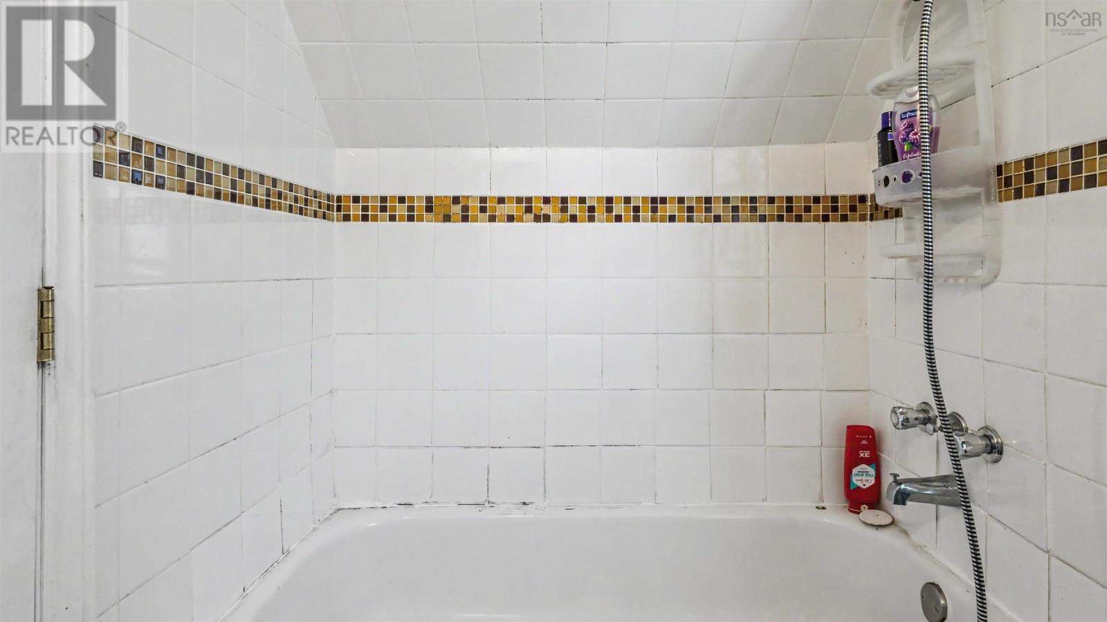 6 Grove Street Property Photo 31