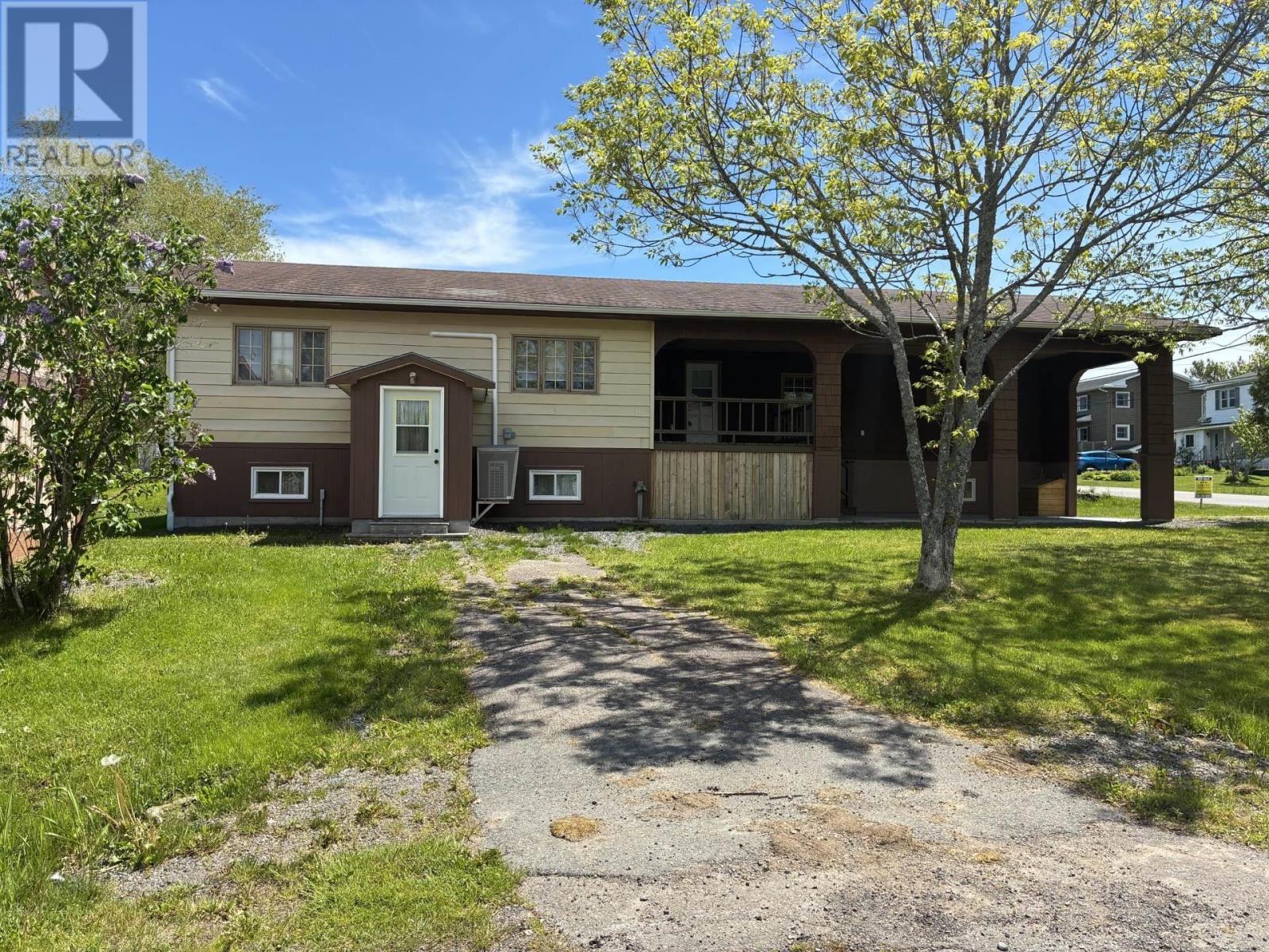 178 Twining Property Photo 3