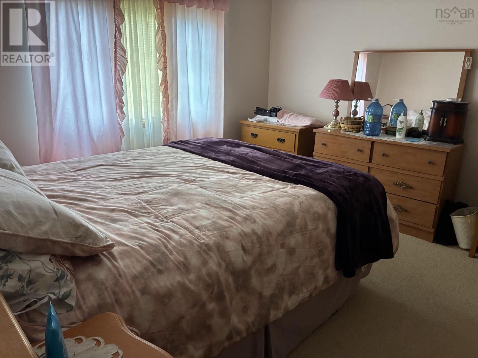 178 Twining Property Photo 11