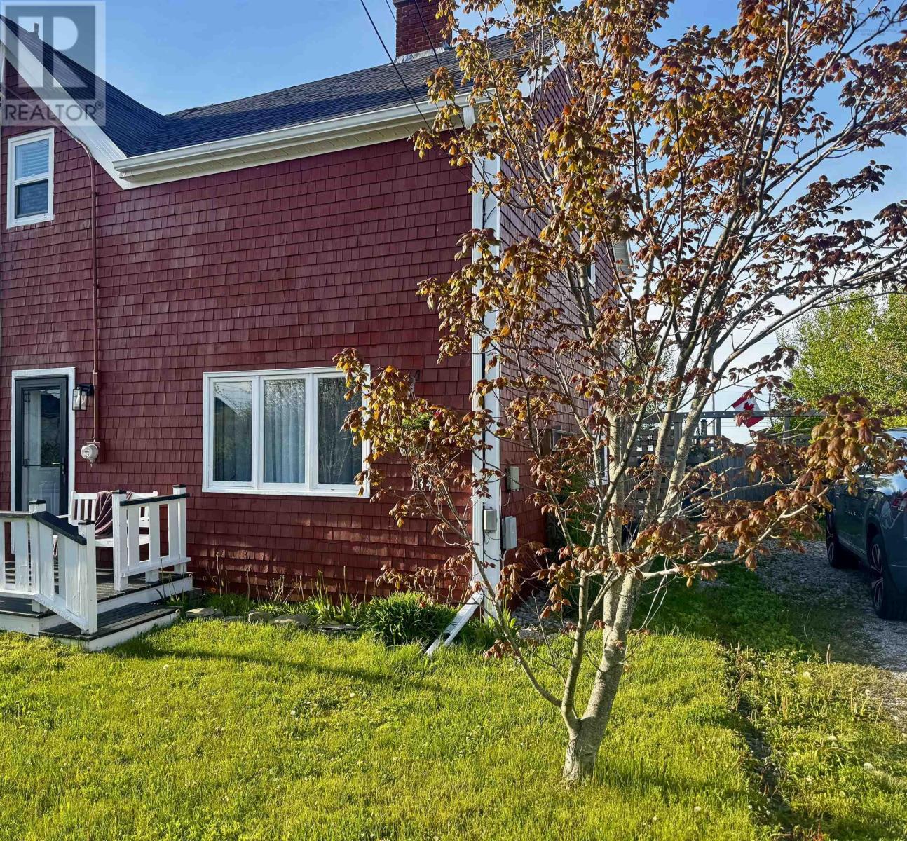 134 Centre Avenue Property Photo 1
