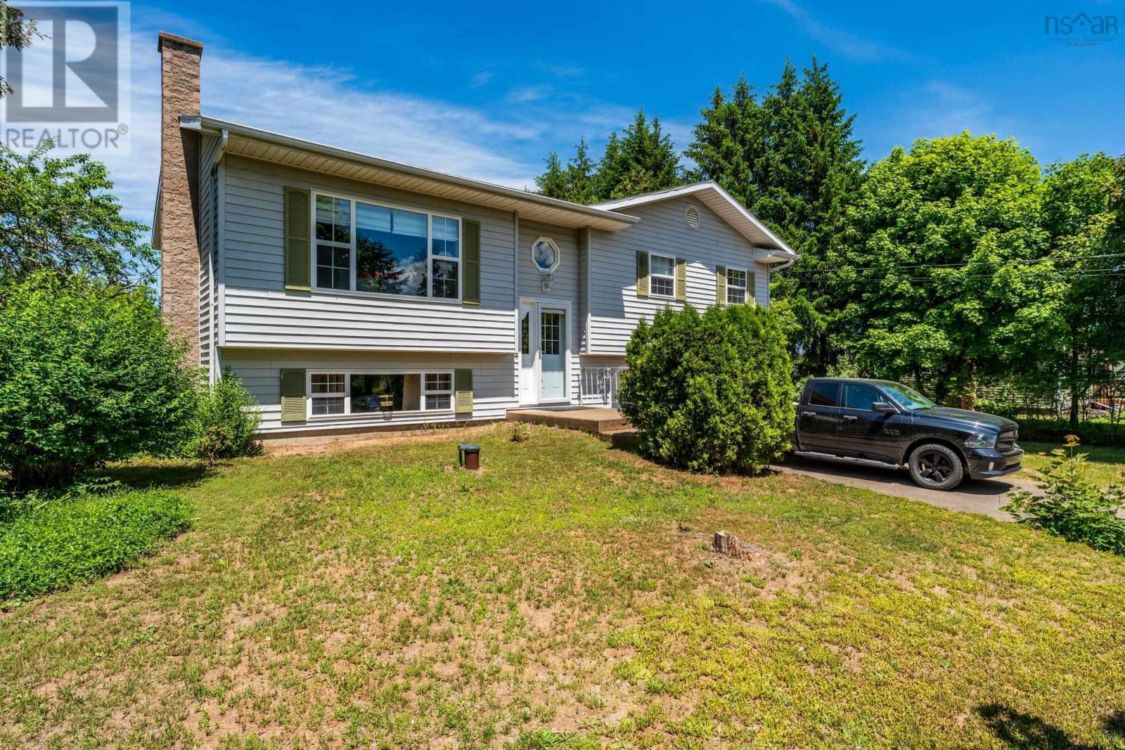 53 Geiger Drive Property Photo 3