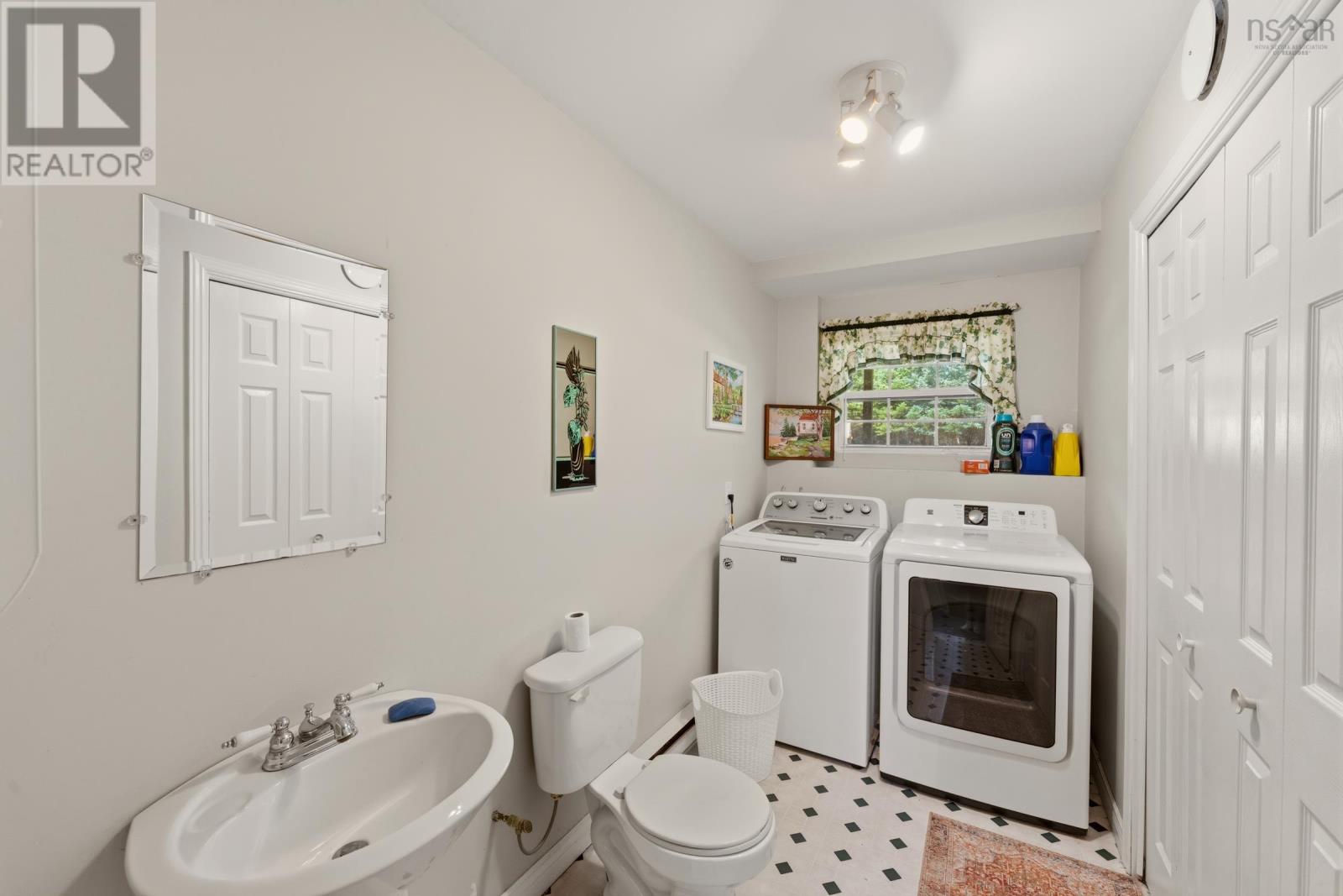 53 Geiger Drive Property Photo 32