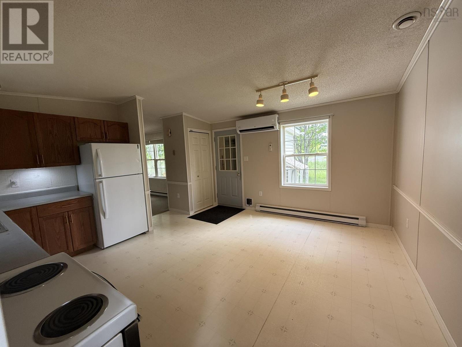 1061 Mountain Road Property Photo 6