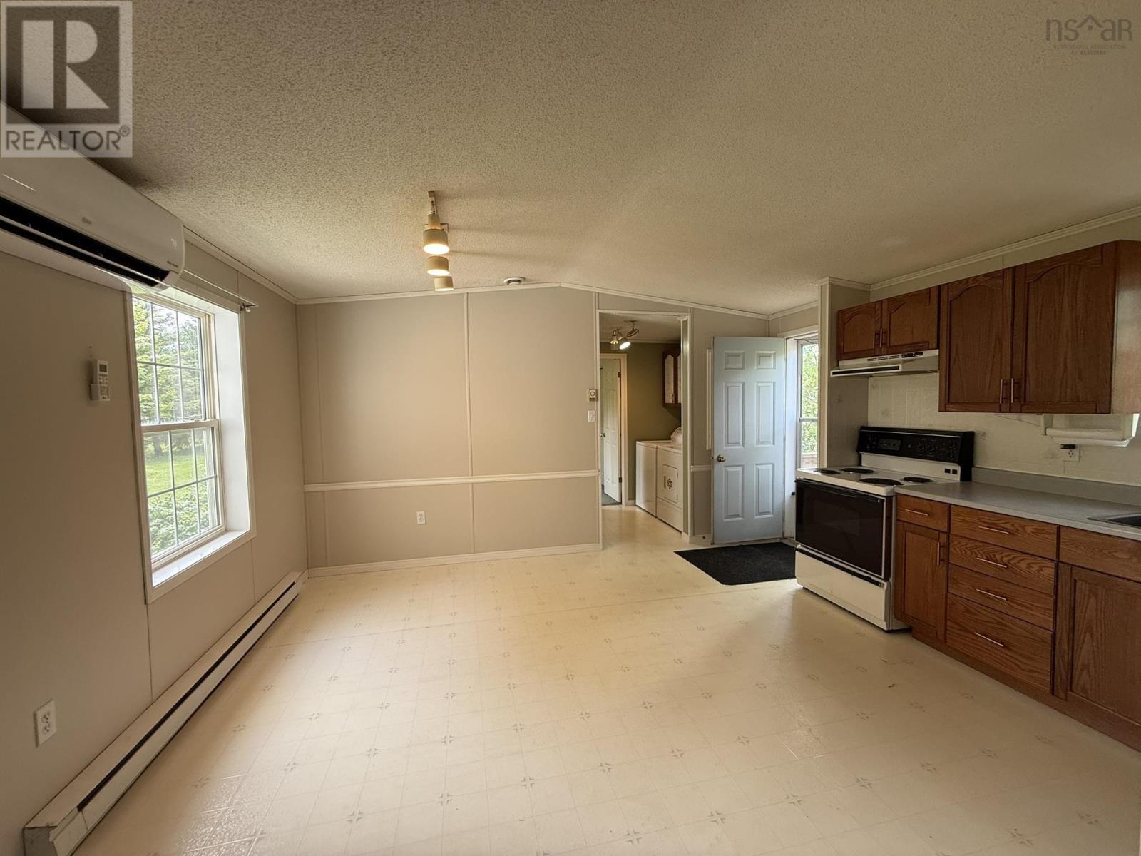 1061 Mountain Road Property Photo 7