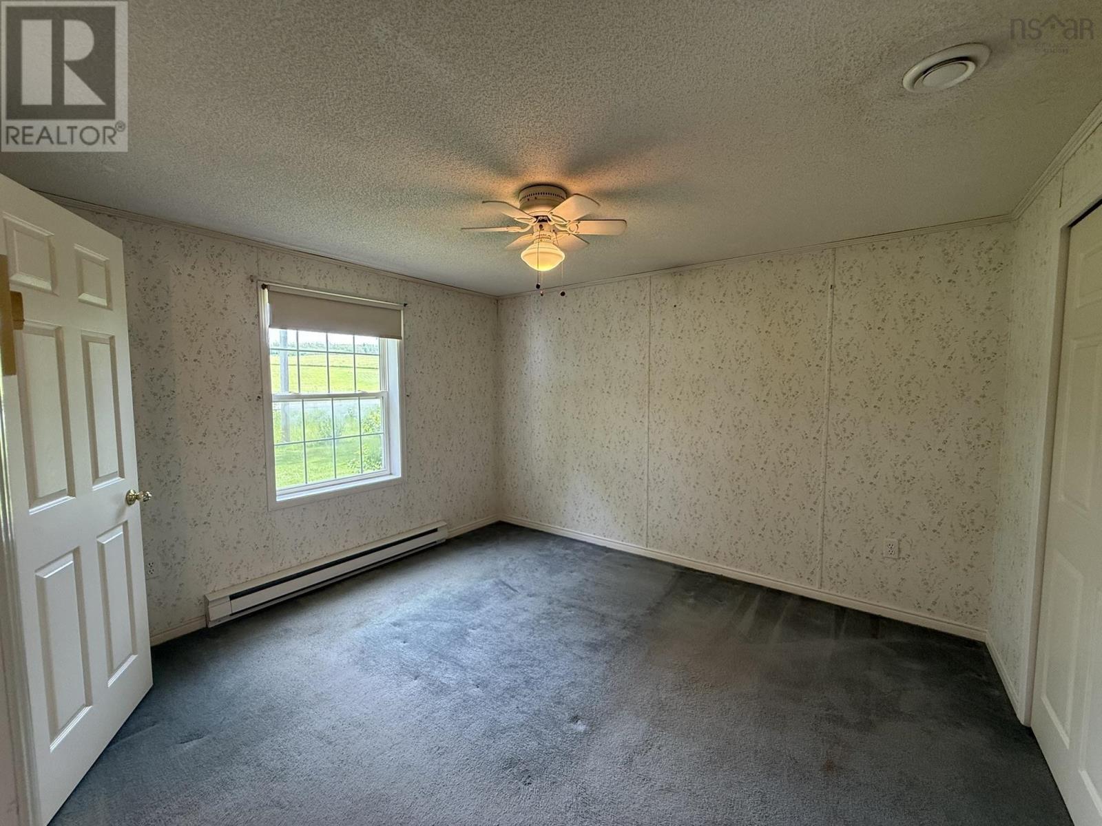 1061 Mountain Road Property Photo 10