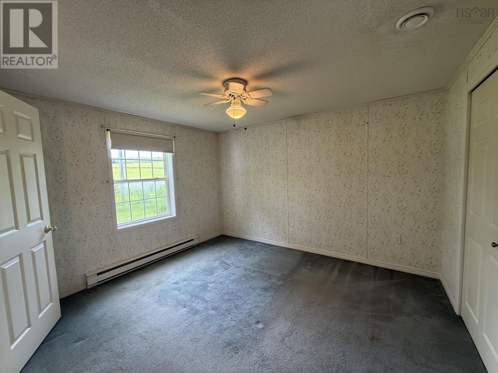 1061 Mountain Road Property Photo 11