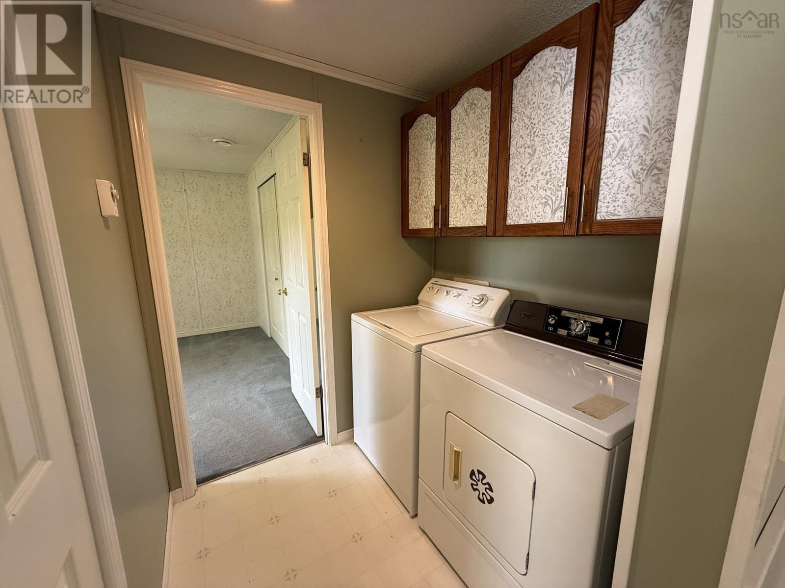 1061 Mountain Road Property Photo 13