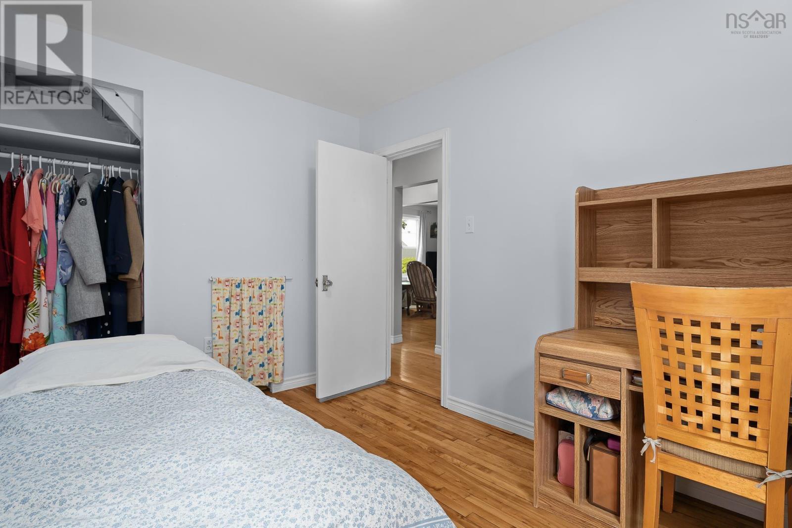 6474 Roslyn Road Property Photo 20