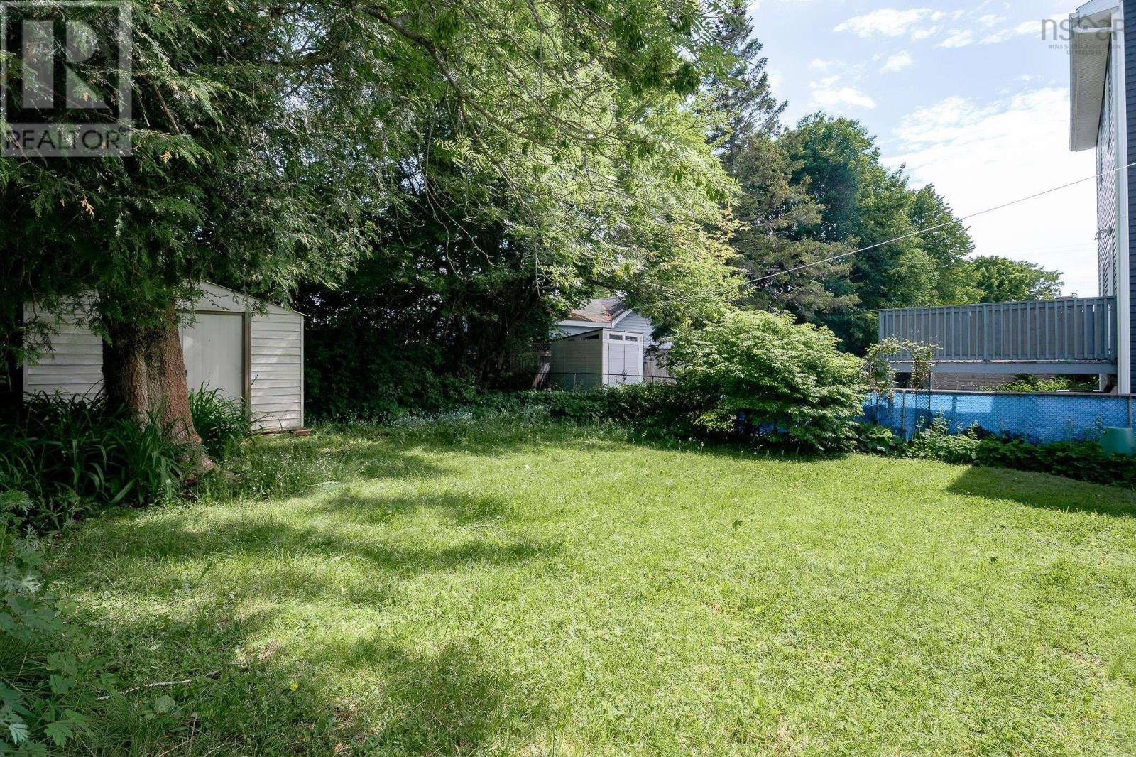 6474 Roslyn Road Property Photo 37