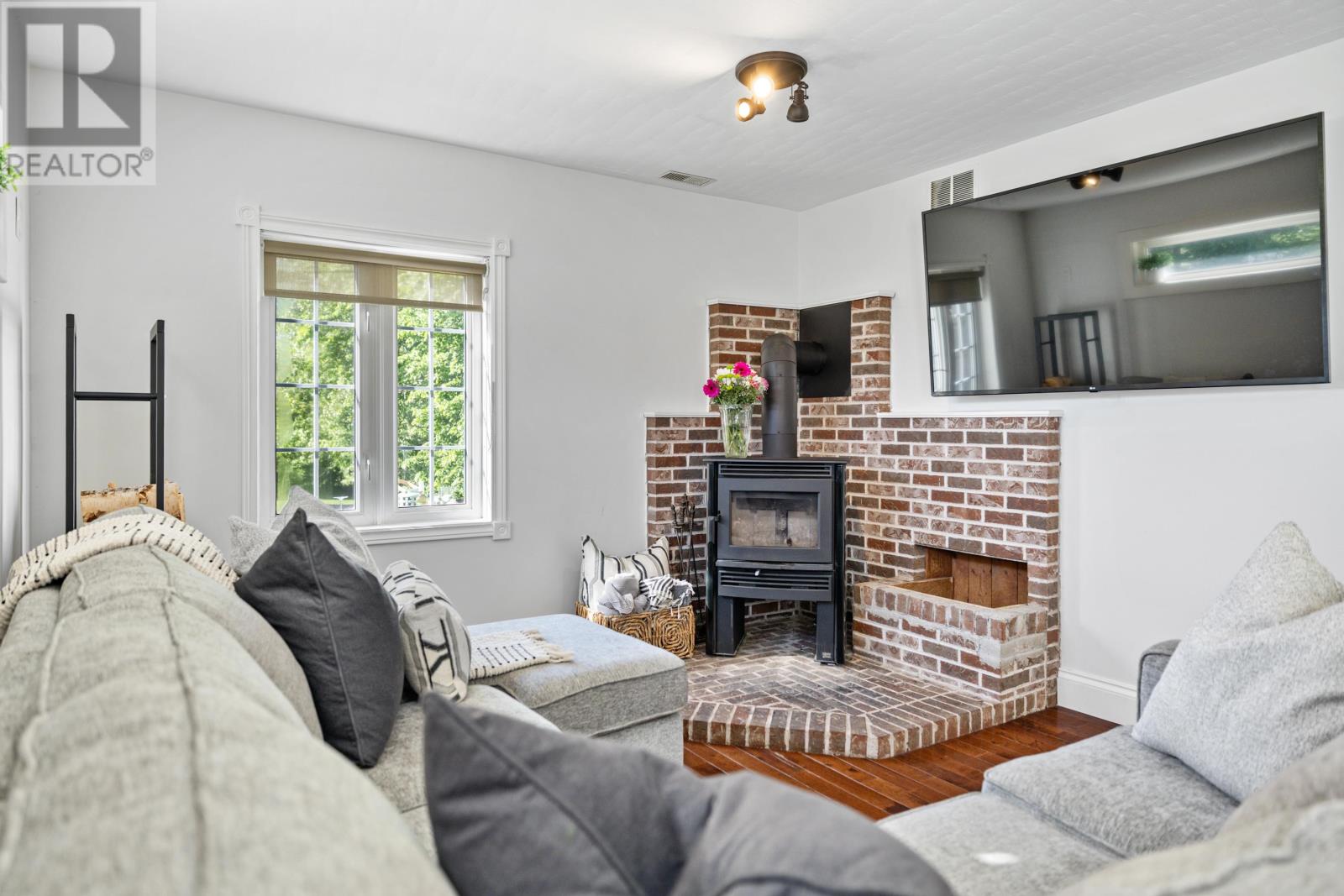 79 Waterside Road Property Photo 24