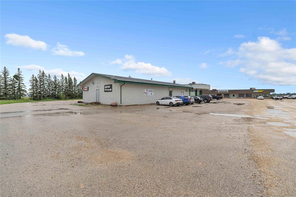 7 Highway & Prov 321 Road Property Photo 2