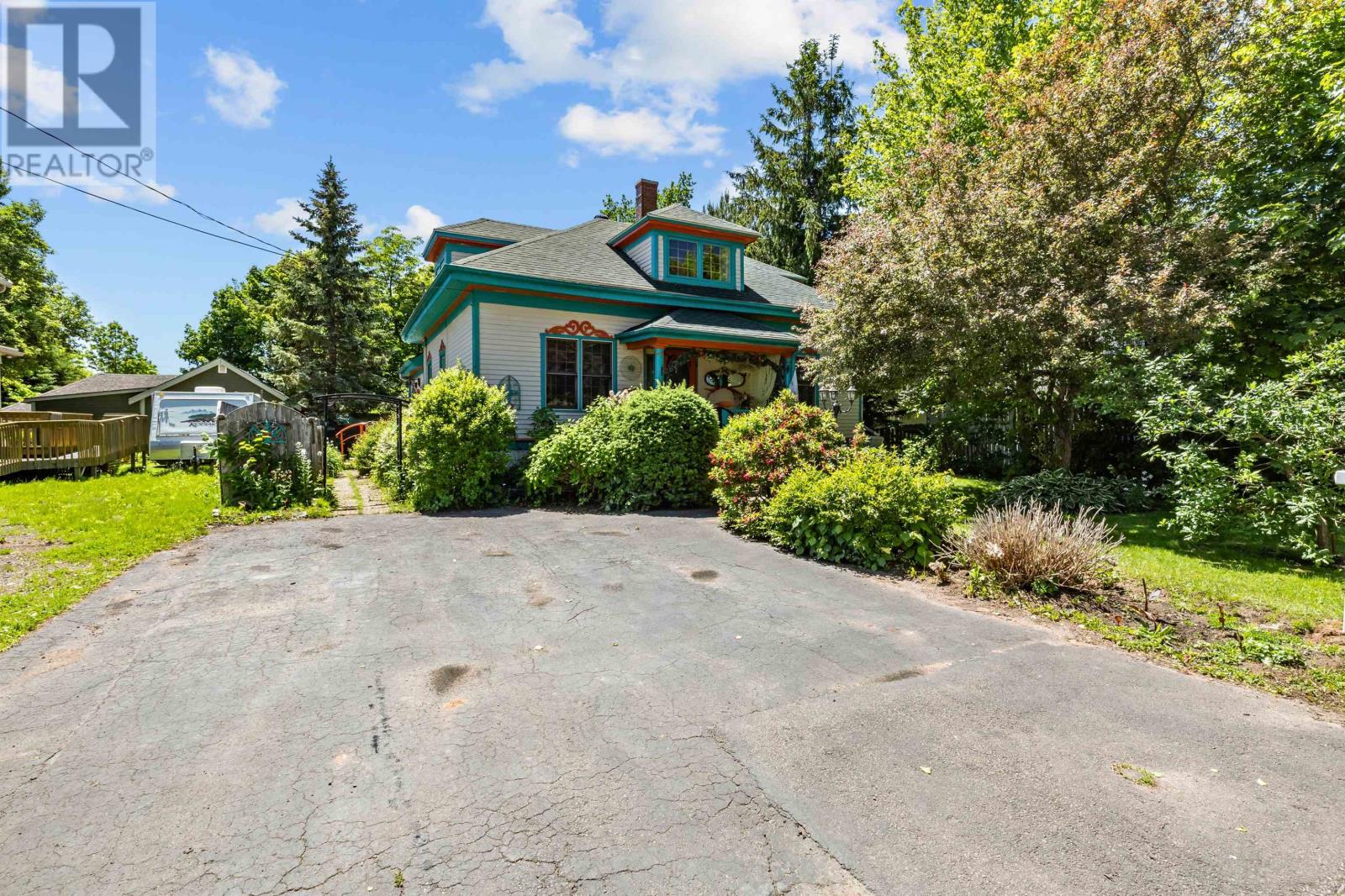 162 Belmont Street Property Photo 2
