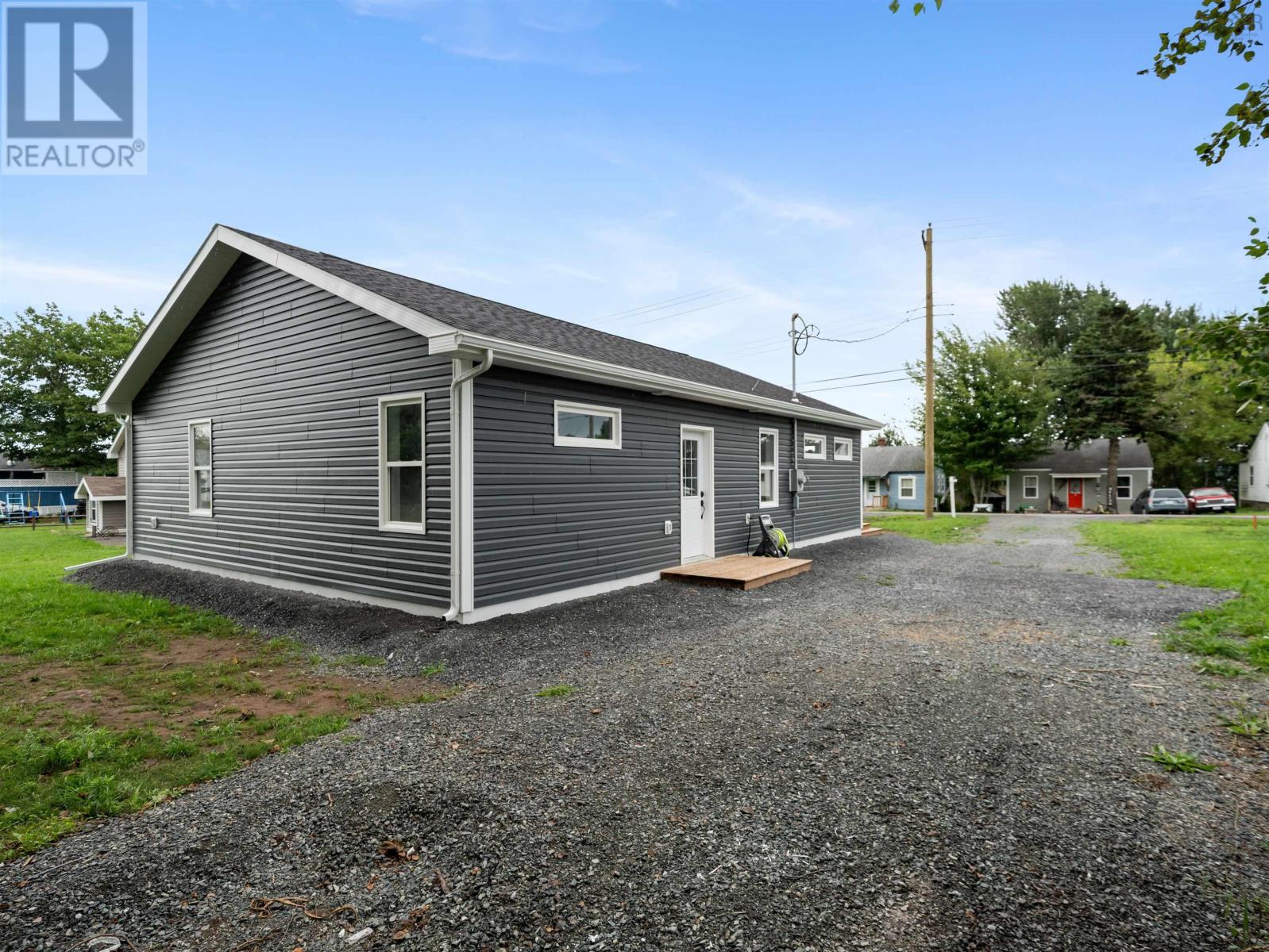 164 Oak Street Property Photo 25