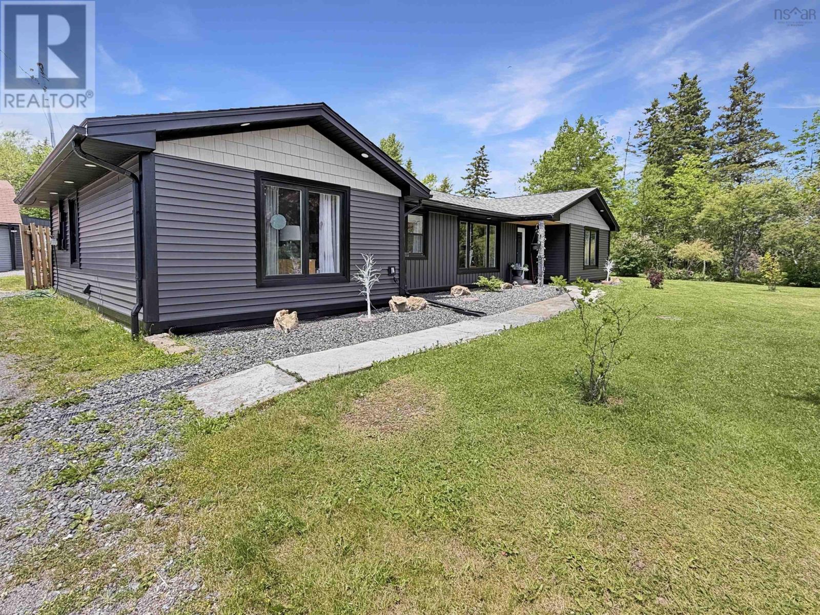 981 Foxbrook Road Property Photo 1
