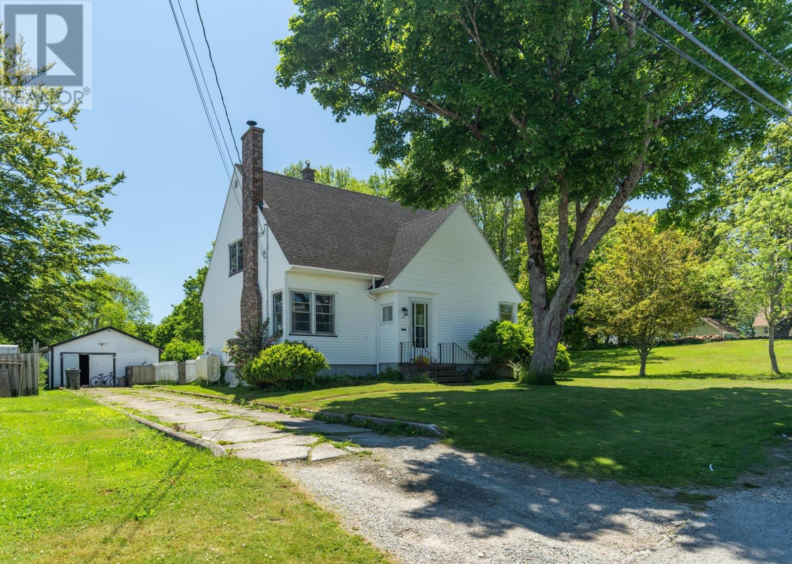 61 Forest Street