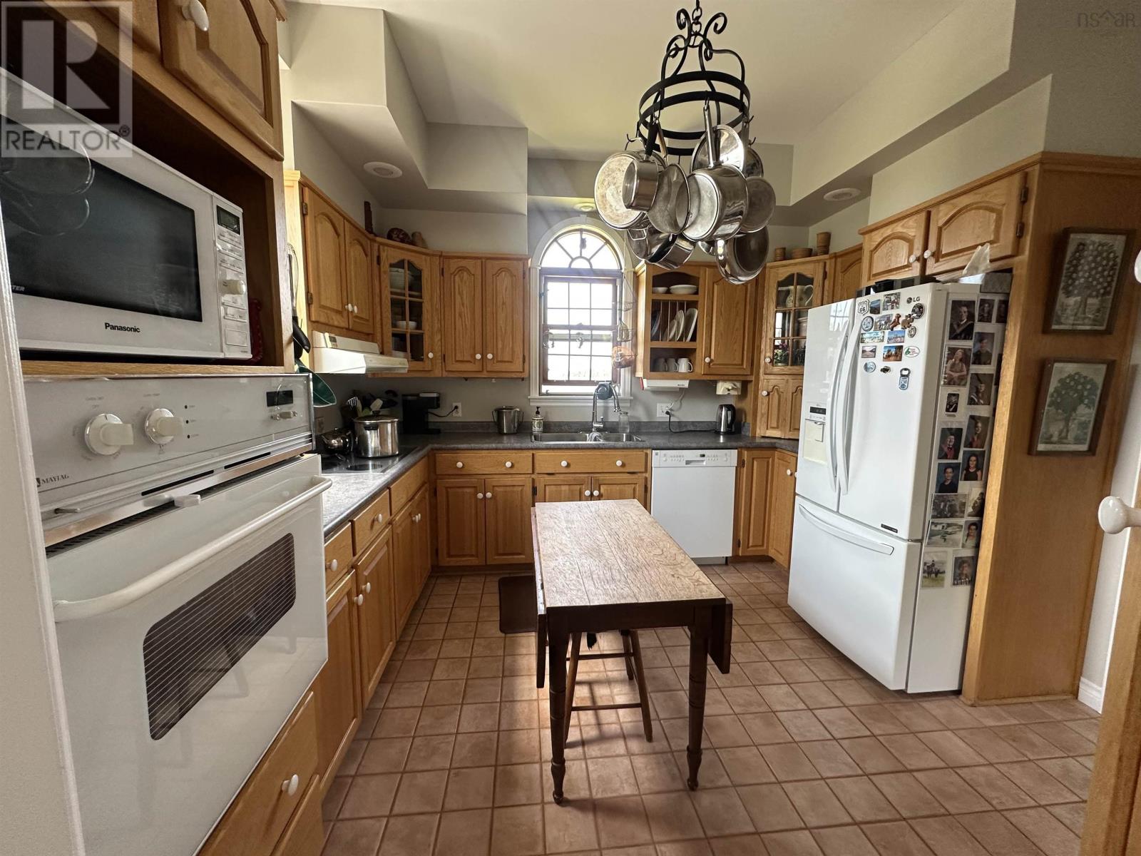 11 Cap La Ronde Property Photo 14