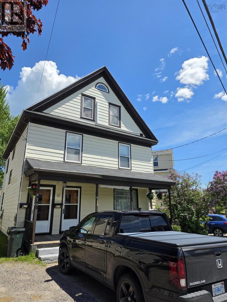 673 George St Street Property Photo 2