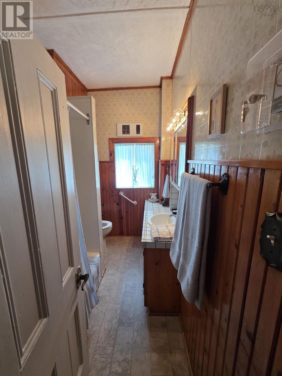 673 George St Street Property Photo 4