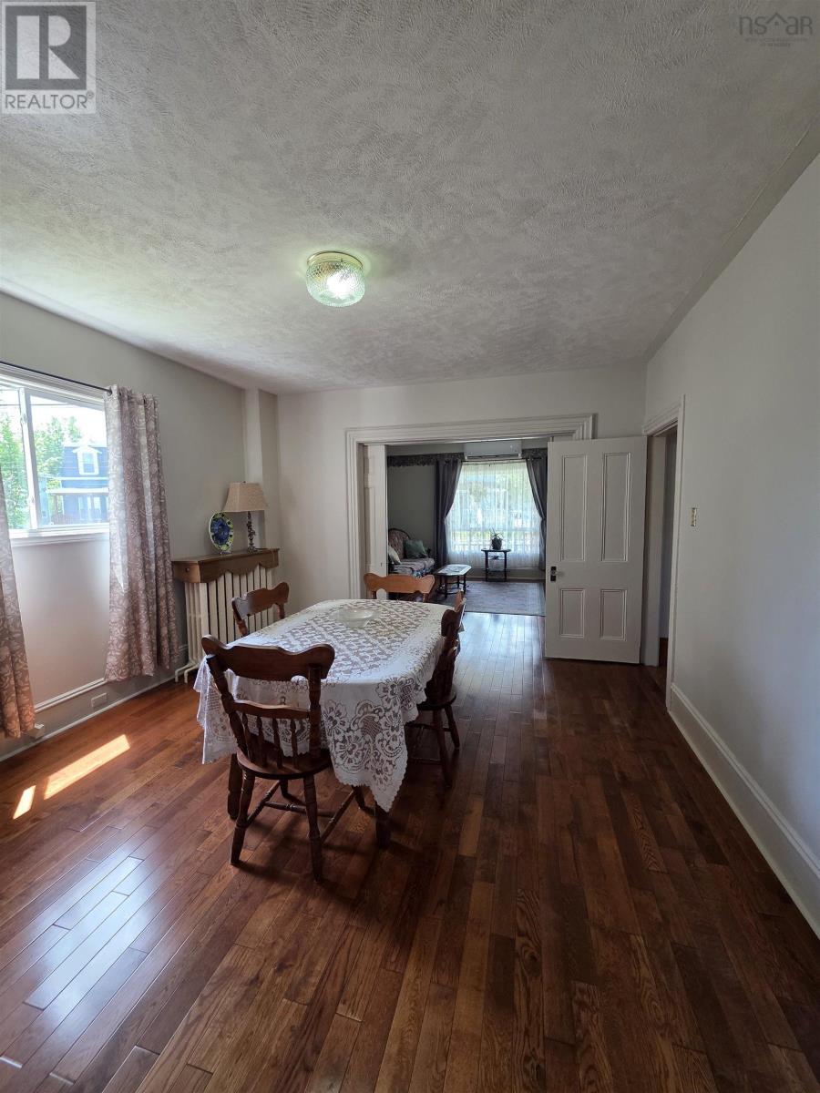 673 George St Street Property Photo 12