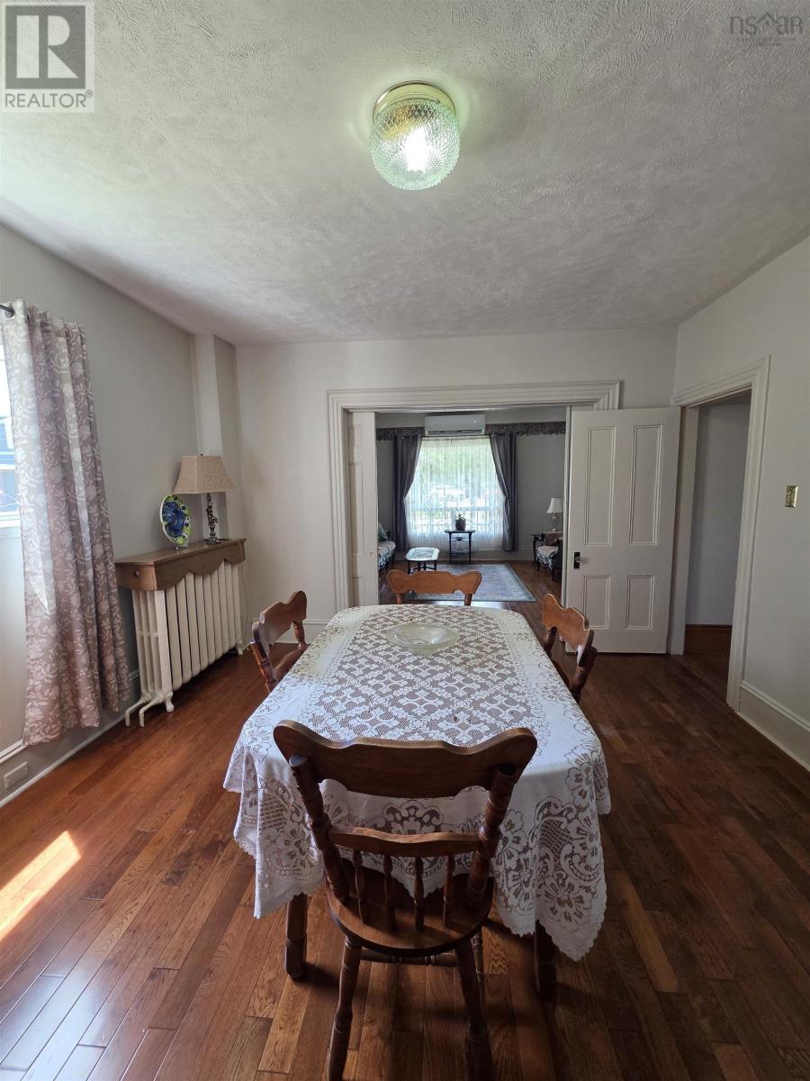673 George St Street Property Photo 16