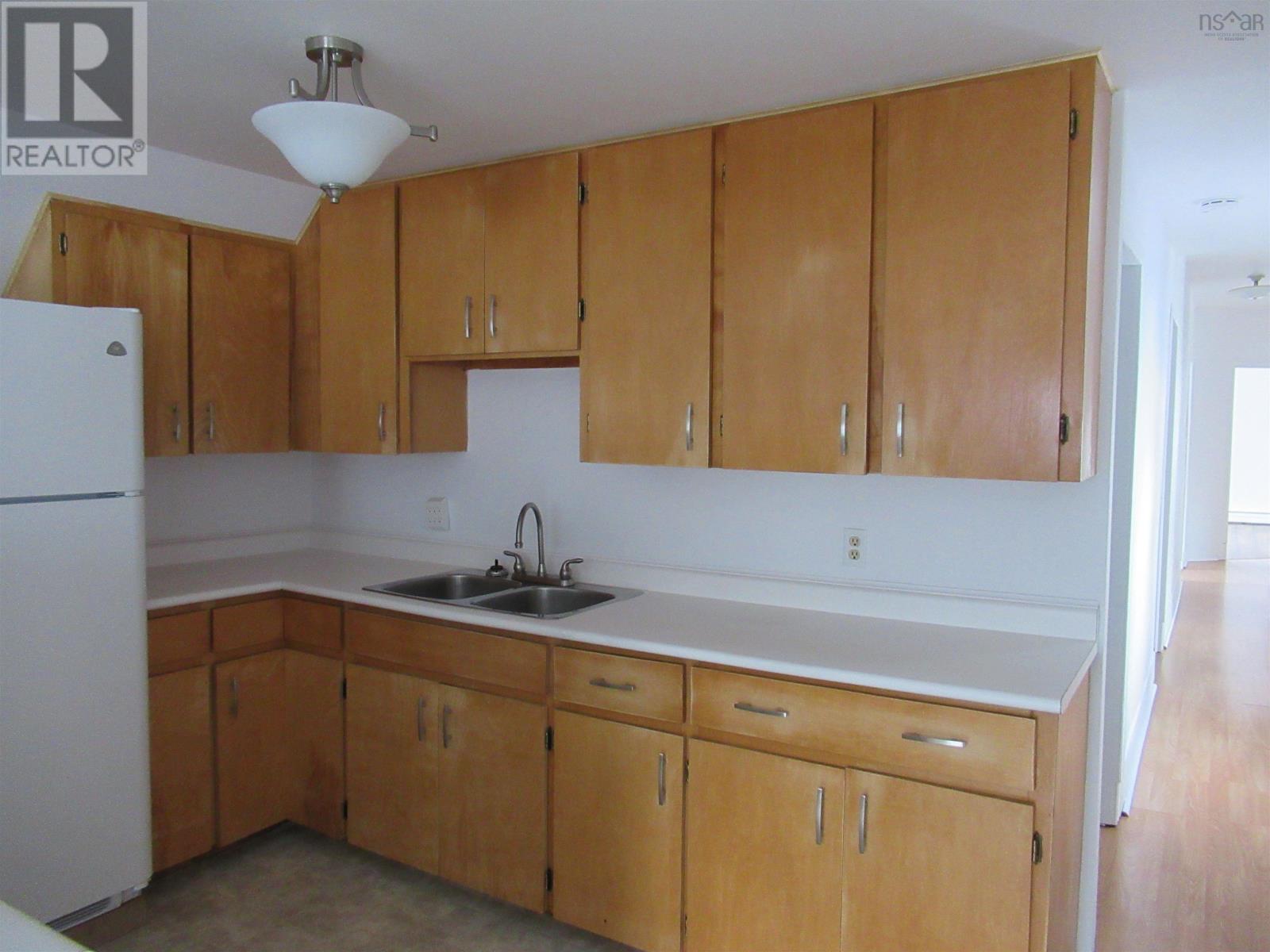 673 George St Street Property Photo 19