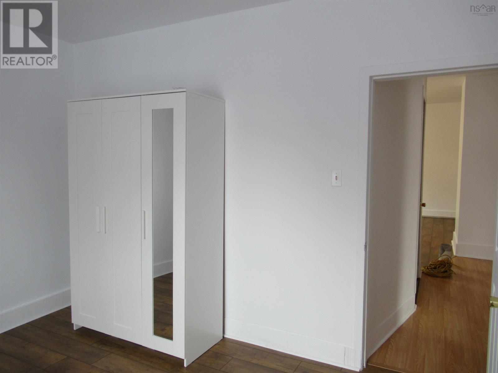 673 George St Street Property Photo 28