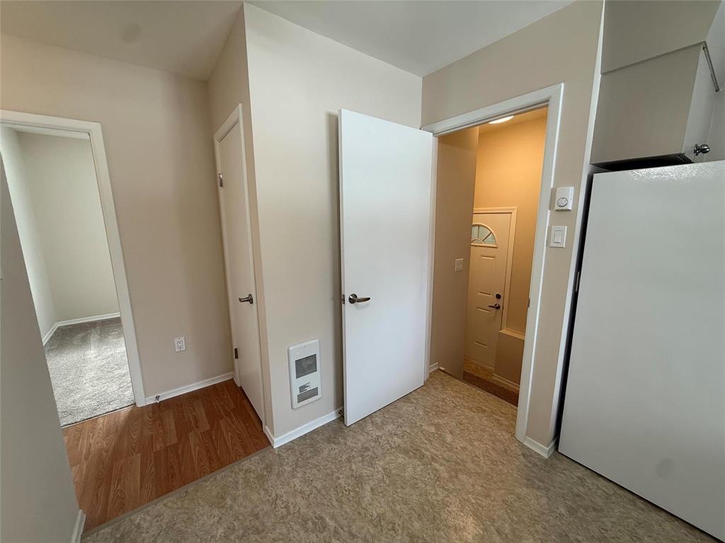 212 Burrows Road S Property Photo 9