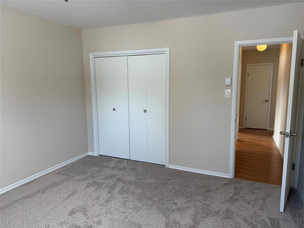 212 Burrows Road S Property Photo 12
