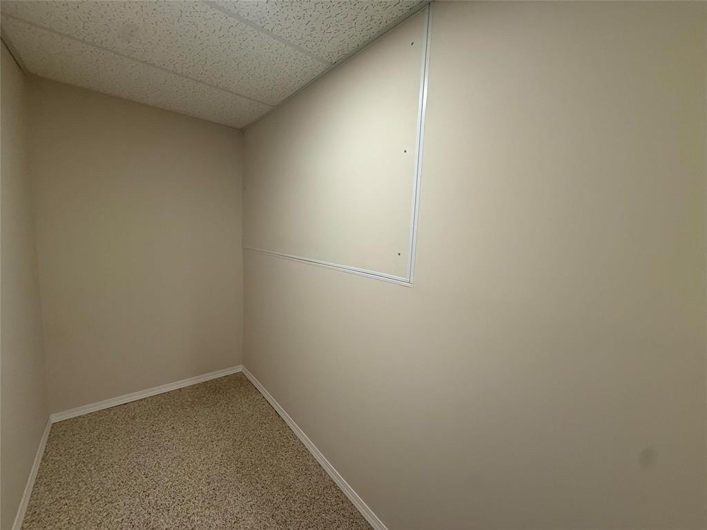 212 Burrows Road S Property Photo 24