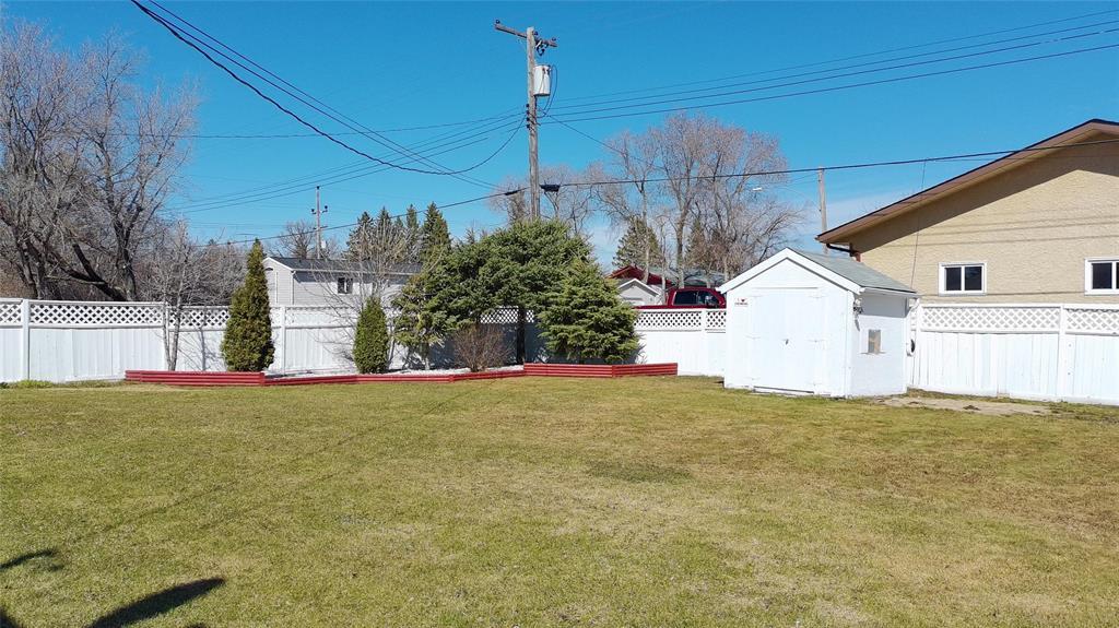 212 Burrows Road S Property Photo 34
