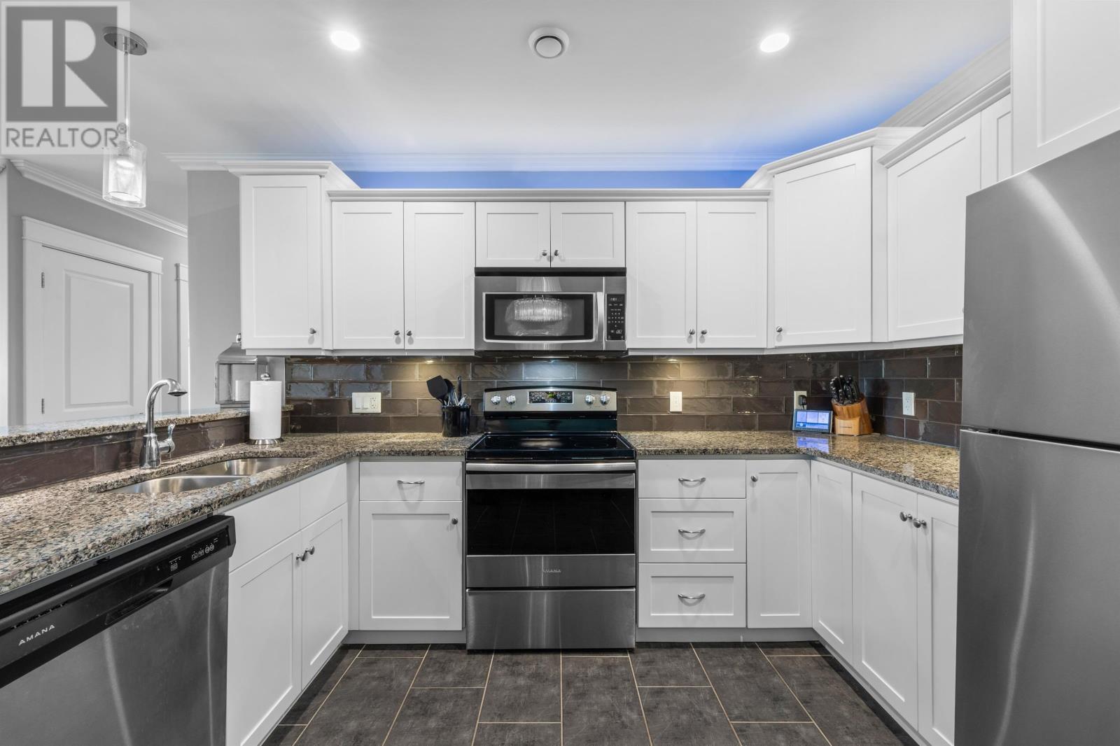 305 204 Shakespeare Drive Property Photo 13