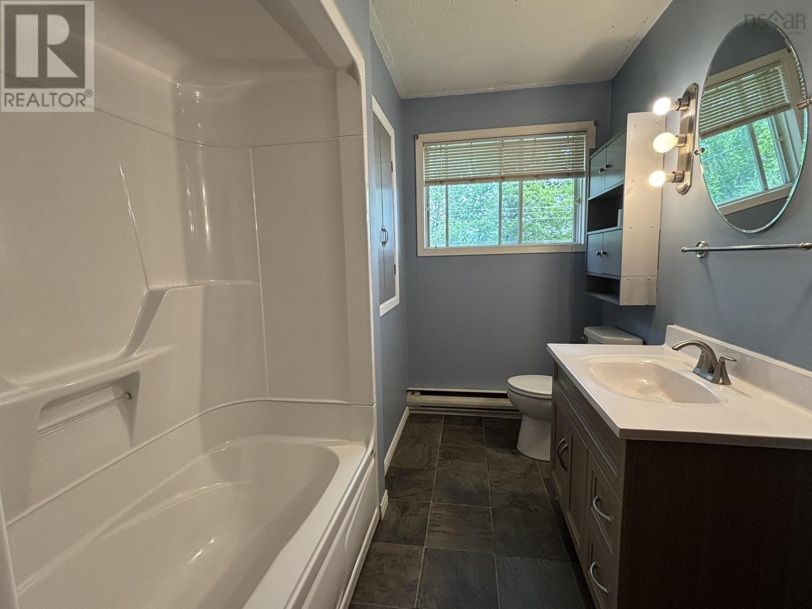 436 West Street Property Photo 19