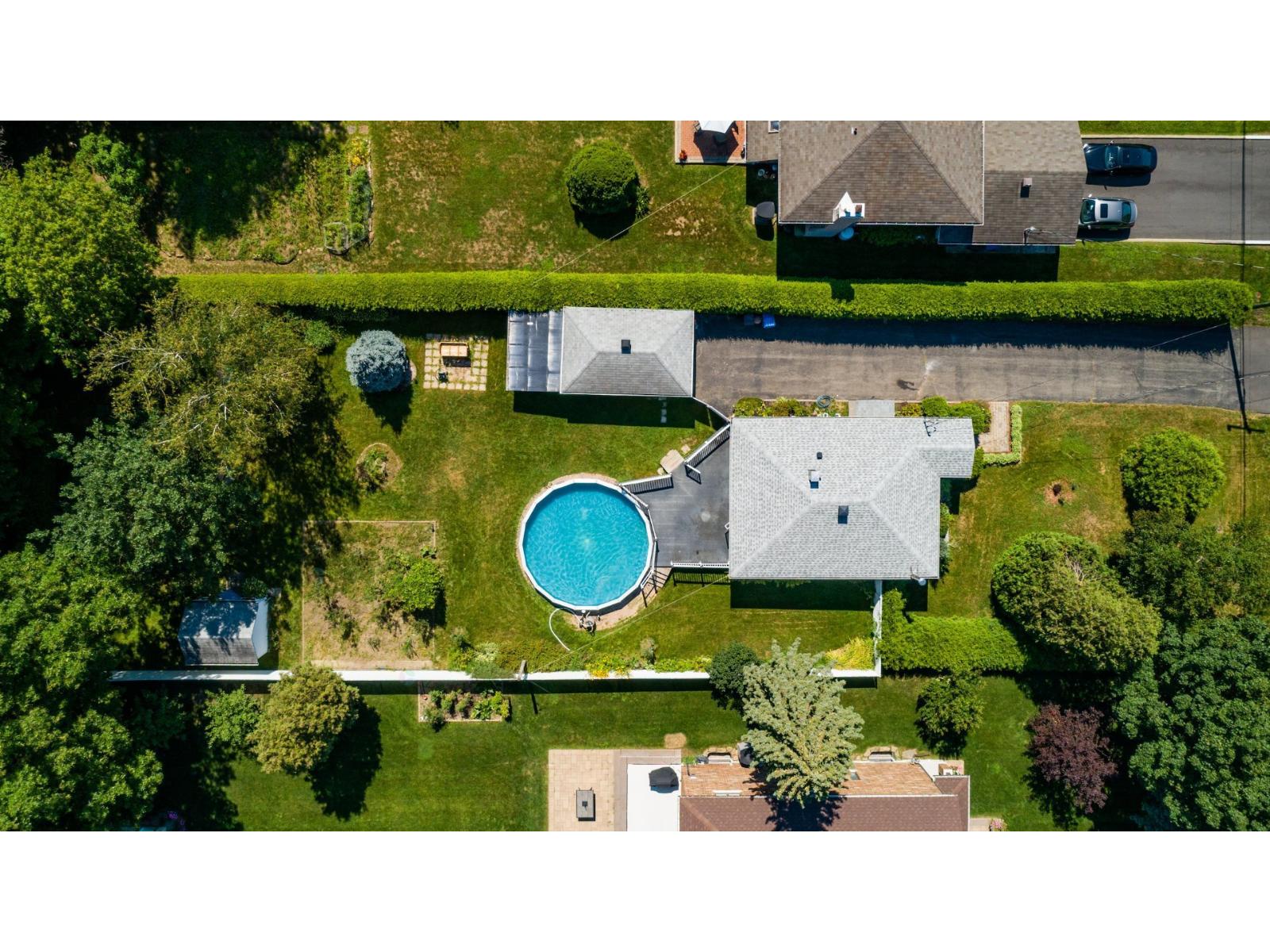 223 Westcroft Road Property Photo 3