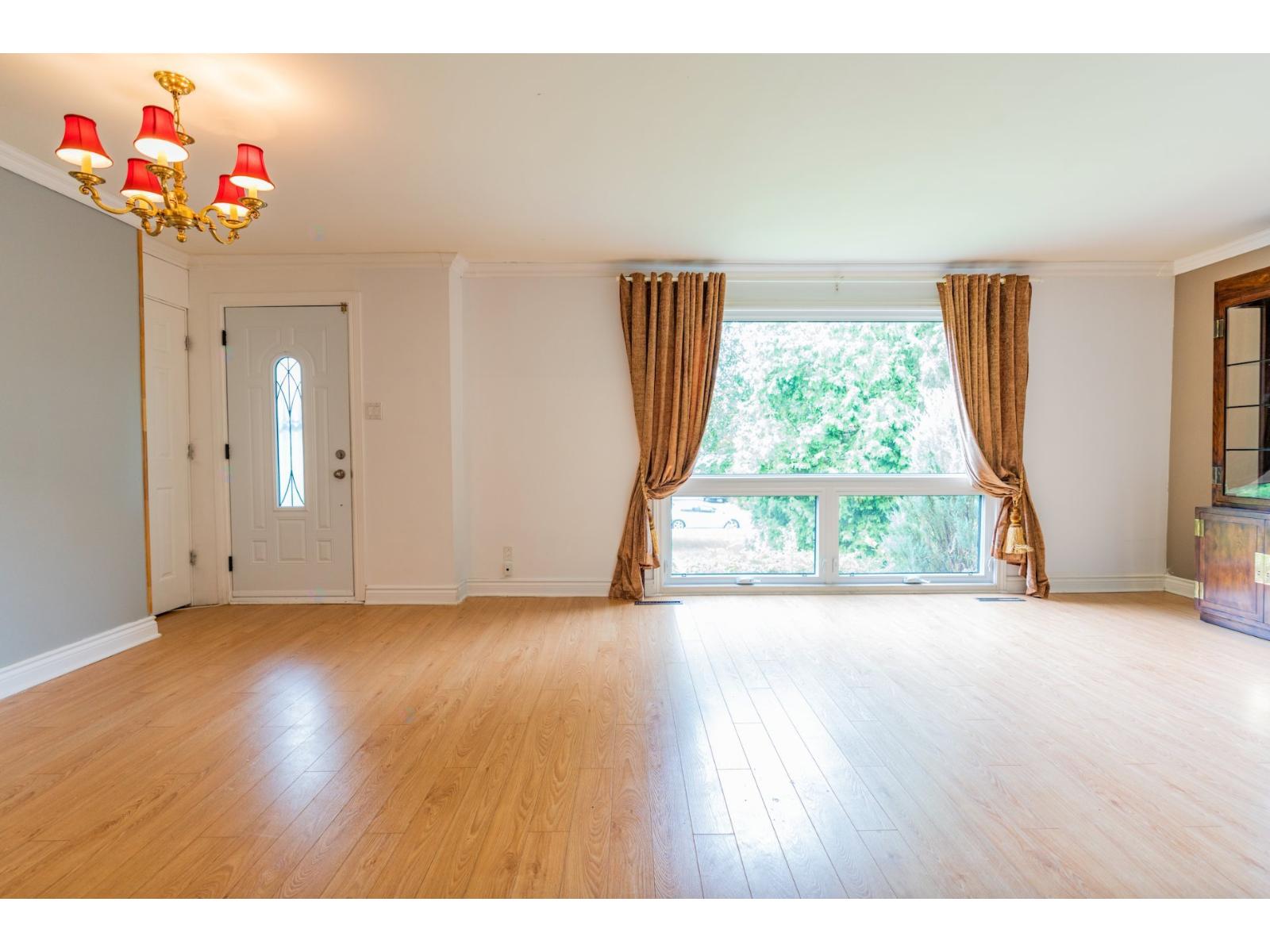 223 Westcroft Road Property Photo 5